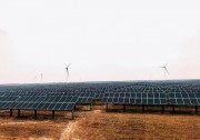88天成就全國最大光伏扶貧電站，“扶貧樣本”是如何煉成的？