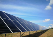 愛康為內(nèi)蒙最大敖漢旗光伏扶貧項目提供100MW耐候鋼新型支架