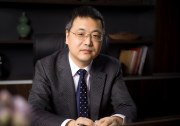 胸懷四海，改造世界 | 隆基清潔能源董事長張長江專訪